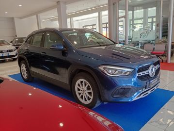 MERCEDES - GLA 200 d Automatic Executive (5 di 19)
