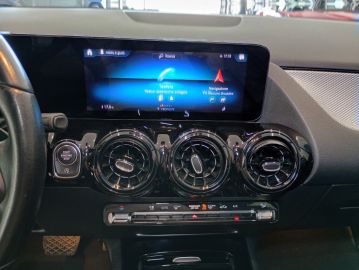MERCEDES - GLA 200 d Automatic Executive (11 di 19)