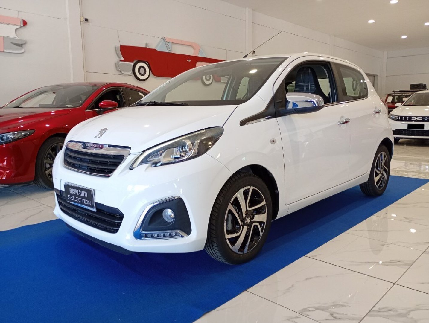 PEUGEOT 108