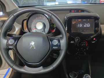 PEUGEOT - 108 VTi 68 5p. Allure (18 di 24)
