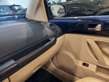 VOLKSWAGEN - 1.4 16V Cabrio (14 di 23)