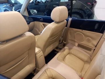 VOLKSWAGEN - 1.4 16V Cabrio (17 di 23)
