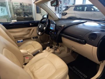 VOLKSWAGEN - 1.4 16V Cabrio (18 di 23)
