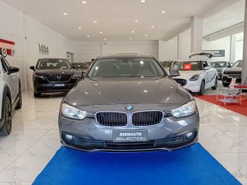 BMW - 316d Touring Sport (8 di 30)