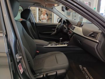 BMW - 316d Touring Sport (29 di 30)