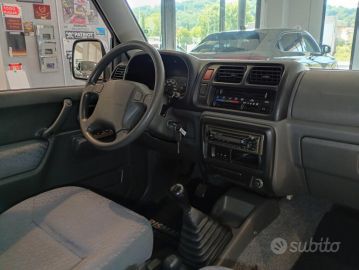 SUZUKI - Jimny 1.3 4WD JLX Più (17 di 24)
