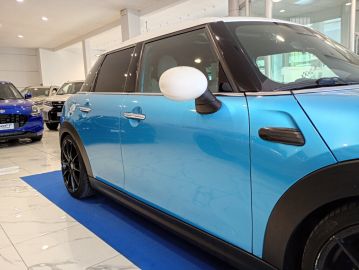 MINI - Mini Cooper S 5 porte (9 di 29)