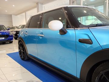 MINI - Mini Cooper S 5 porte (10 di 30)