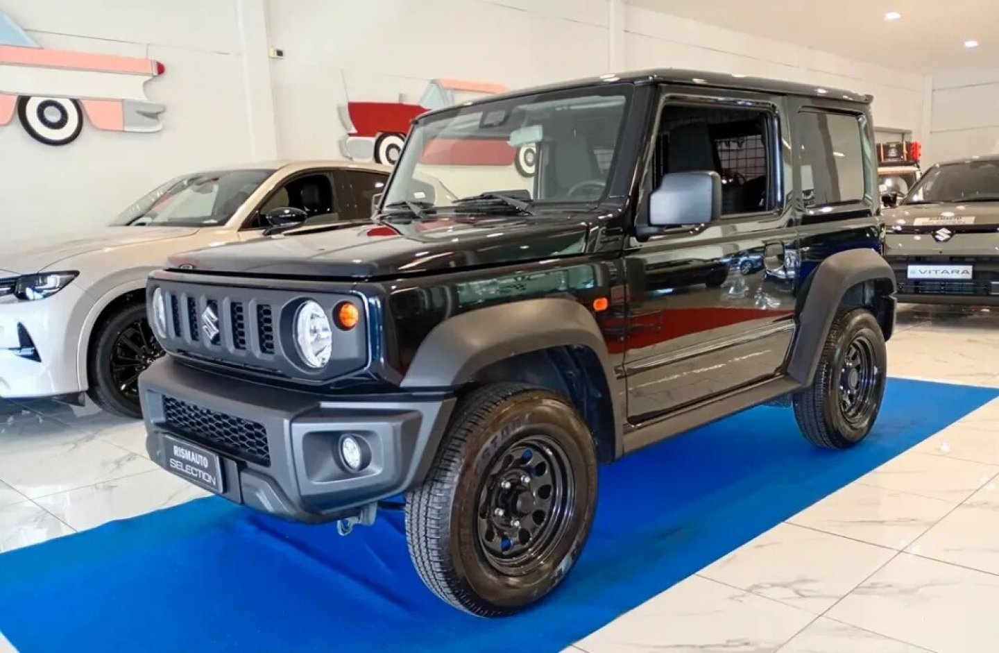 SUZUKI - 1.5 5MT PRO (N1)