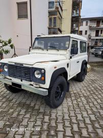 LAND ROVER - 90 TD Hard-top (1 di 5)