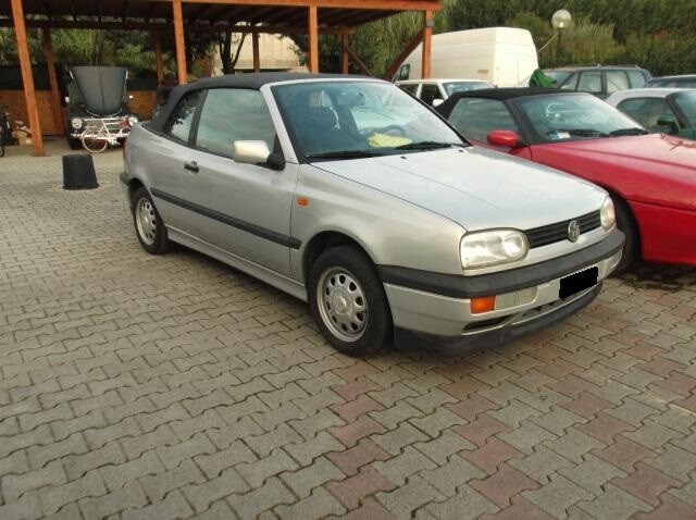 VOLKSWAGEN - Golf Cabriolet 1.6 cat Sport