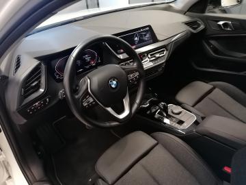 BMW - 118i 5p. Sport (7 di 9)