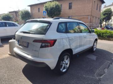 SKODA - Karoq 1.6 TDI SCR DSG Style (4 di 10)