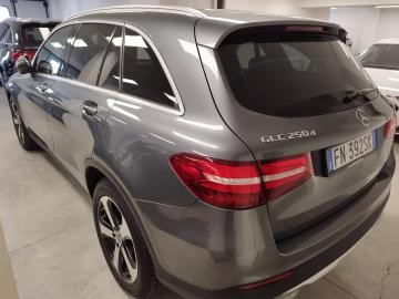 MERCEDES - GLC 250 d 4Matic Premium (4 di 10)