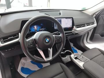 BMW - sDrive 18i xLine (10 di 10)