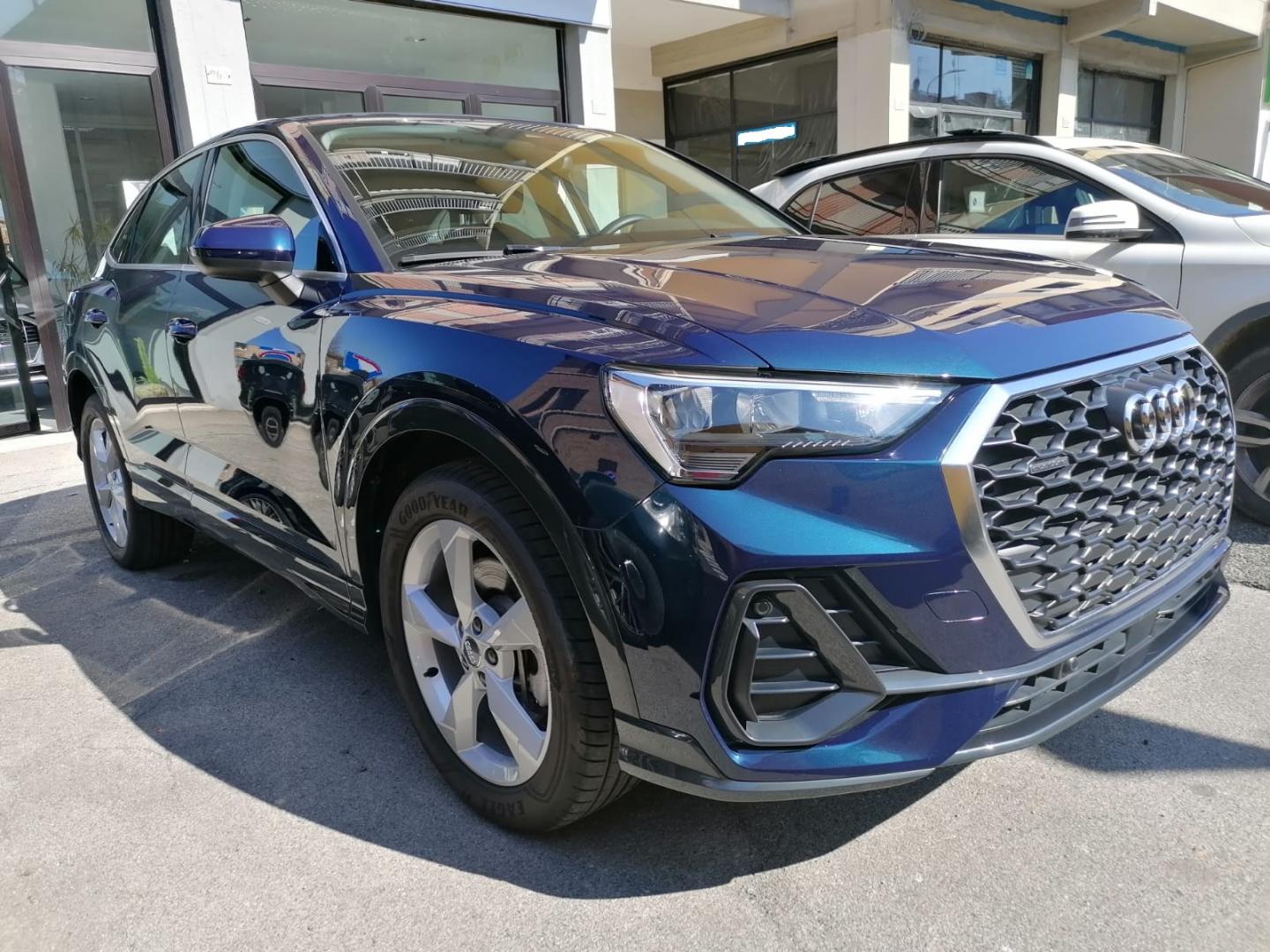 AUDI - Q3 35 TFSI S tronic S line edition