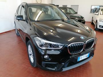 BMW - xDrive 18d (5 di 6)