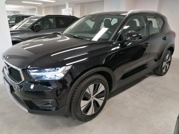 VOLVO - XC40 T3 Momentum