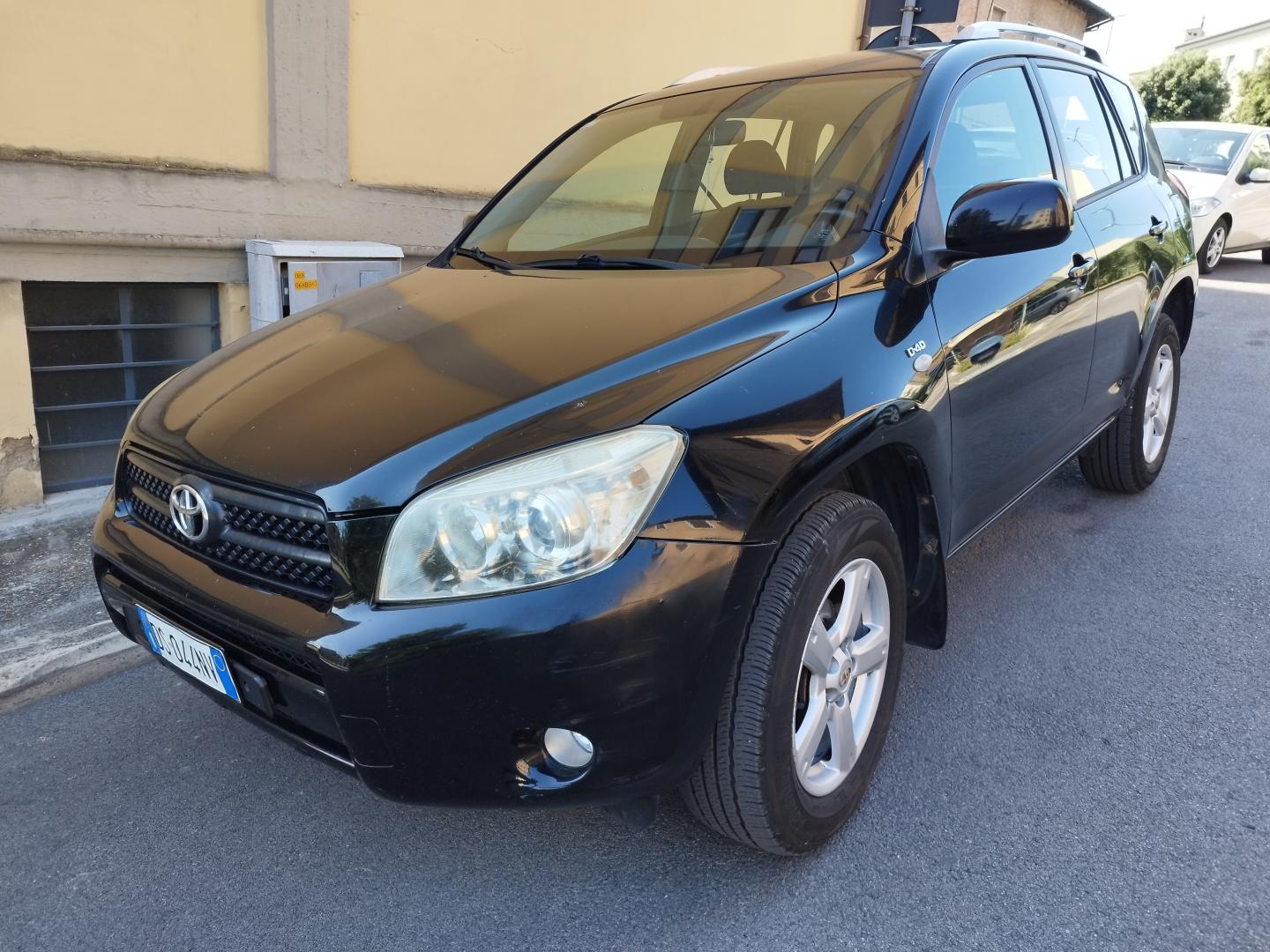 TOYOTA - RAV4 2.2 D-4D 136 CV Sol