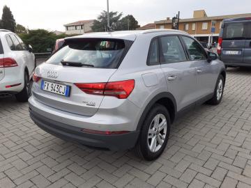 AUDI - Q3 35 TDI quattro Business (5 di 23)