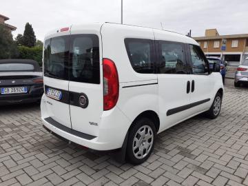 FIAT - Doblò 1.4 Natural Power PC Combi M1 Lounge (5 di 16)