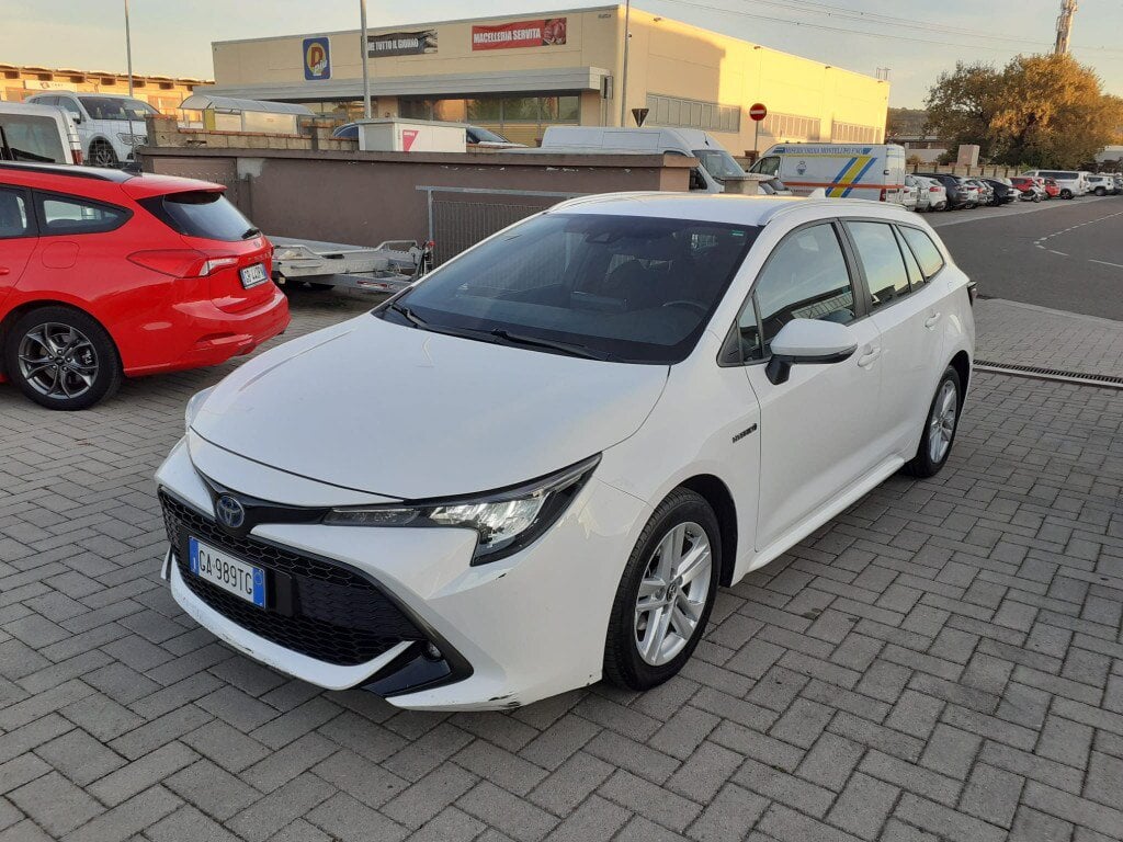 TOYOTA Touring Sports 1.8 Hybrid Style