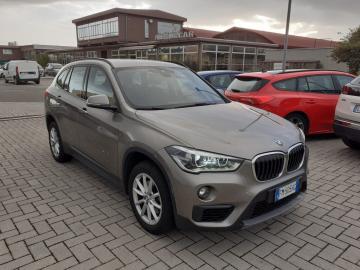 BMW - X1 sDrive18d (3 di 20)