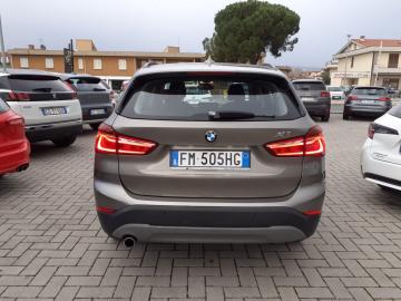 BMW - X1 sDrive18d (6 di 20)