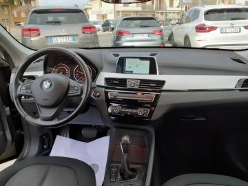 BMW - X1 sDrive18d (15 di 20)