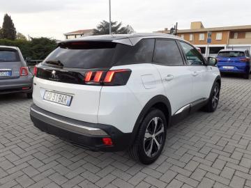 PEUGEOT - 3008 BlueHDi 130 S&S Crossway (5 di 24)