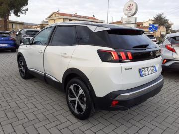 PEUGEOT - 3008 BlueHDi 130 S&S Crossway (6 di 24)