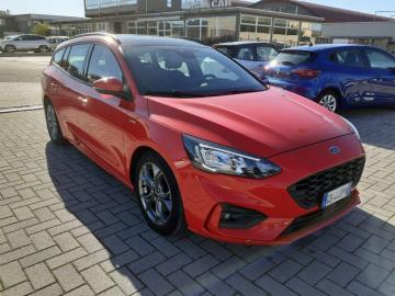 FORD - Focus 1.5 EcoBoost 150 CV SW ST-Line (2 di 19)