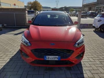 FORD - Focus 1.5 EcoBoost 150 CV SW ST-Line (3 di 19)