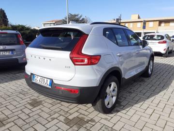 VOLVO - XC40 D3 AWD Geartronic Business (4 di 17)