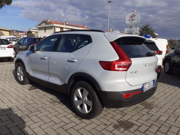 VOLVO - XC40 D3 AWD Geartronic Business (5 di 17)