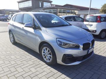 BMW - 216d Active Tourer Business (3 di 19)