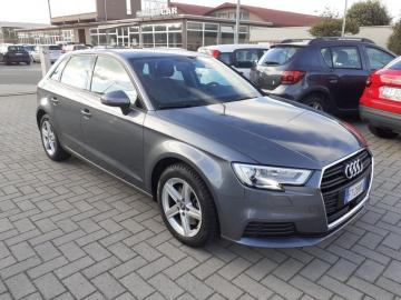 AUDI - A3 SPB 35 TDI S tronic Business (3 di 22)