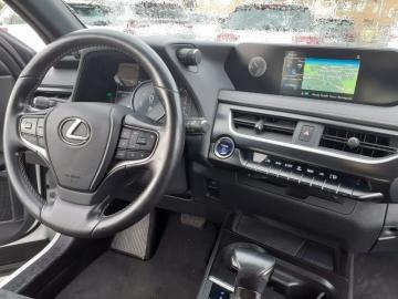 LEXUS - UX Hybrid Business (14 di 17)