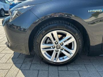 TOYOTA - Touring Sports 1.8 Hybrid Style (14 di 15)