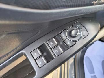 FORD - Focus 1.0 EcoBoost Hybrid 125 CV 5p. ST-Line (21 di 23)