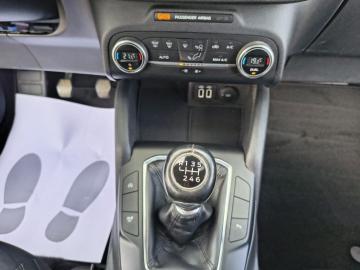 FORD - Kuga 1.5 EcoBlue 120 CV 2WD Connect (10 di 21)