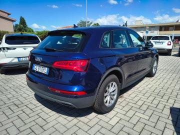 AUDI - Q5 30 TDI S tronic Business (4 di 21)