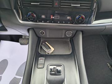 NISSAN - Qashqai MHEV 158 CV Xtronic N-Connecta (8 di 21)