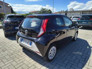 TOYOTA - Aygo Connect 1.0 VVT-i 72CV 5 porte x-business MMT (5 di 21)