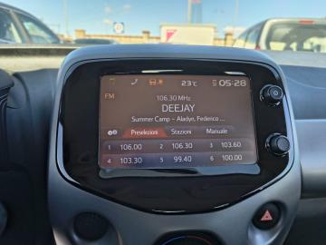 TOYOTA - Aygo Connect 1.0 VVT-i 72CV 5 porte x-business MMT (17 di 21)