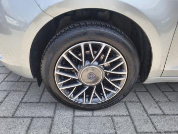 LANCIA - Ypsilon 1.2 69 CV 5p. Gold (7 di 19)