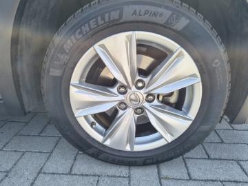 LEXUS - UX Hybrid Business (5 di 21)