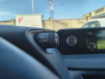 LEXUS - UX Hybrid Business (14 di 21)