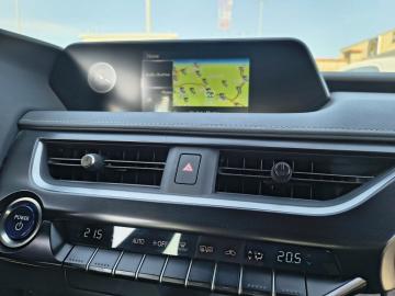 LEXUS - UX Hybrid Business (18 di 21)