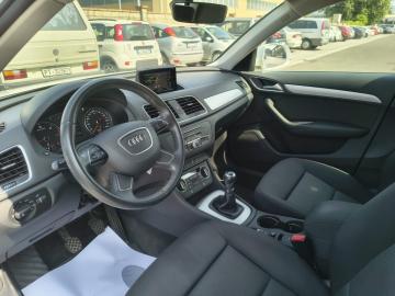 AUDI - Q3 2.0 TDI 150CV Business (9 di 21)